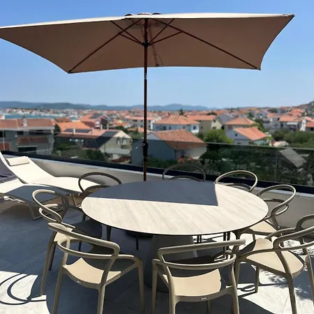 Penthouse Amicaliving Appartamento